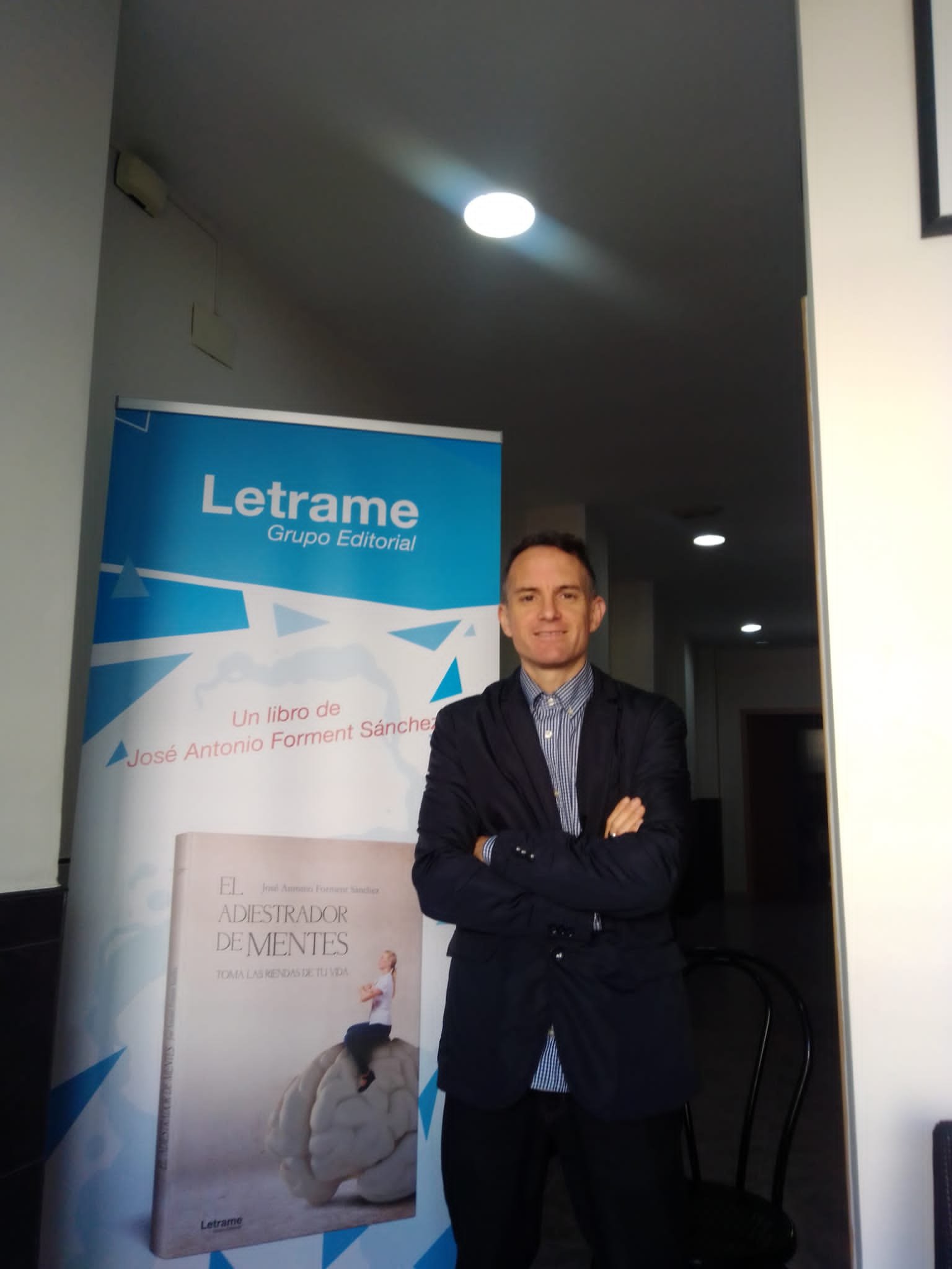 ENTREVISTA EN DIARIO "LEVANTE".